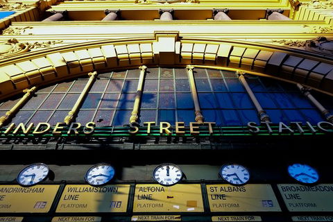 PRIVATE Central Melbourne Walking Tour - Sydney 4u 3