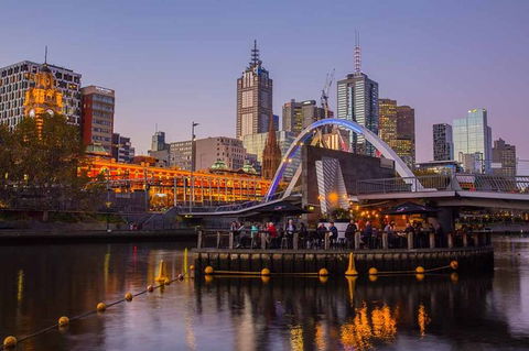 Melbourne Airport Transfers: Melbourne To Melbourne Airport MEL In Luxury Car - Accommodation Sydney 6