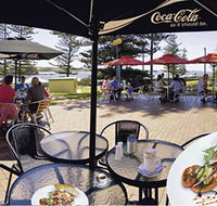 The Beach and Bush Gallery and Cafe - Accommodation Sydney