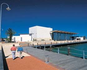 Western Australian Museum - Geraldton - Sydney 4u 0