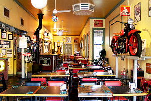 Highway 31 - Accommodation Sydney 0