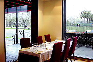 Red Terrace - Accommodation Sydney 0