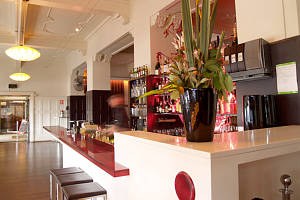 White Bar - Sydney 4u 0