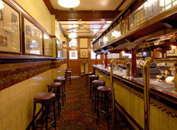 Fortune Of War Hotel - Accommodation Sydney 1