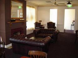 Eltham Hotel - Accommodation Sydney 2