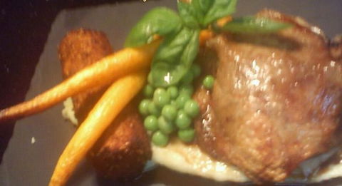 Macauleys Restaurant - Sydney 4u 5