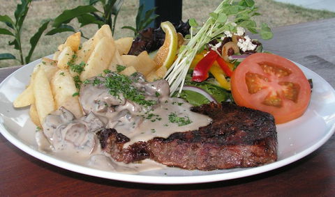 Fairways Tavern - Accommodation Sydney 1