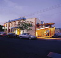 Waterfront Hotel - Accommodation Sydney