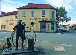 Clarendon Arms Hotel - Sydney 4u 0