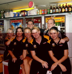 Howard Springs Tavern - Sydney 4u 1