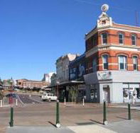 Robin Hood Hotel - Sydney 4u