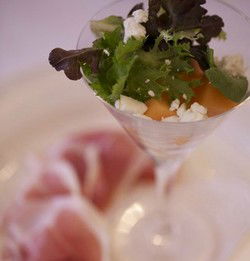 Julios - Accommodation Sydney 1