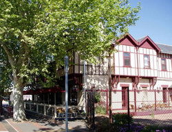 Flanagans Border Inn Hotel - Accommodation Sydney 3
