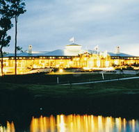 Arundel Hills Country Club - Accommodation Sydney