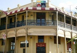 Balgownie Hotel - Accommodation Sydney 2