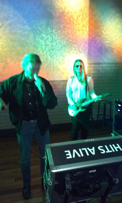 Hits Alive Karaoke & DJ's - Sydney 4u 2