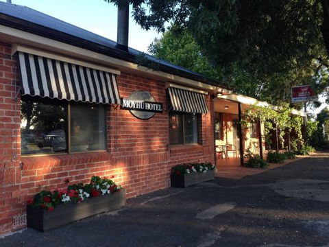 Moyhu Hotel - Accommodation Sydney 0