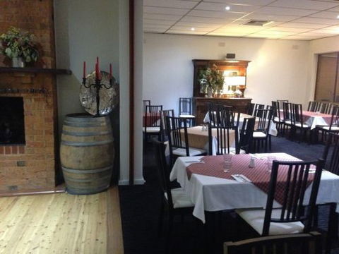 Moyhu Hotel - Accommodation Sydney 2