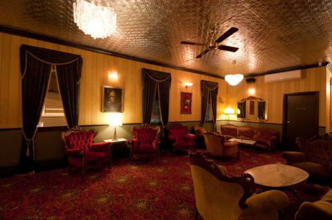 Back Bar Cocktail Lounge & Function Venue - Sydney 4u 3