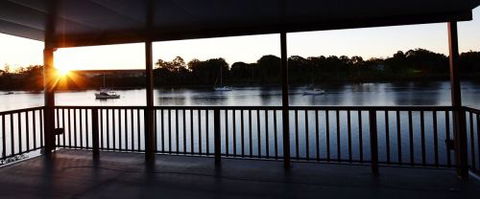 The Rock Bar And Grill - Accommodation Sydney 4