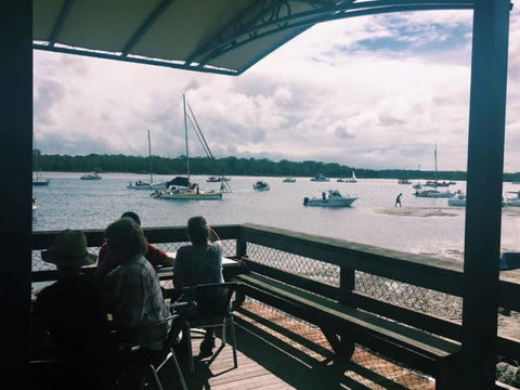 Tin Can Bay Yacht Club Bistro - Accommodation Sydney 4