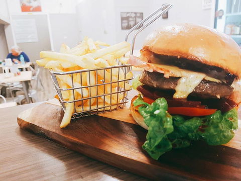 Mitchell’s Espresso - Sydney 4u 0