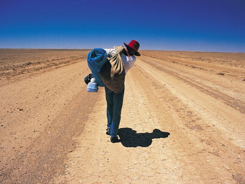 A Portrait Of Australia: Stories Through The Lens Of Australian Geographic - Sydney 4u 0