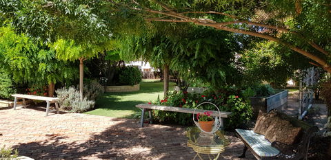 Camelot Garden Stroll - Accommodation Sydney 2