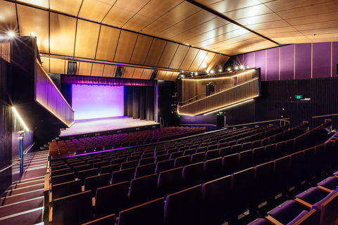 Herman's Hermits With Special Guest Mike Pender - The Six O'Clock Hop - Accommodation Sydney 1