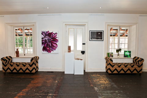 Raglan Art Award Exhibition - Accommodation Sydney 1