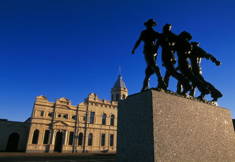 ANZAC Day - Accommodation Sydney 0