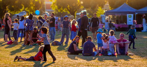 Castlemaine Artists Market - Sydney Resort 1