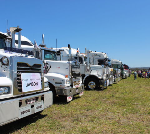 Lights On The Hill Memorial Convoy - Accommodation Sydney 2
