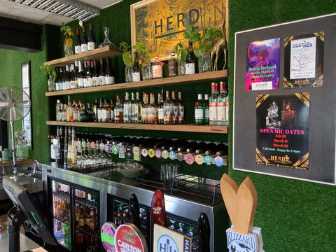 Open Mic At Herd Bar And Grill - Sydney 4u 0