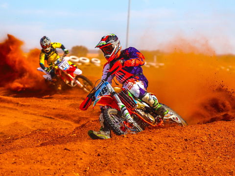 Tatts Finke Desert Race - Accommodation Sydney 0