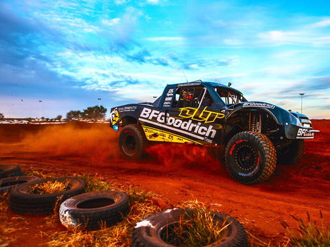 Tatts Finke Desert Race - Accommodation Sydney 1