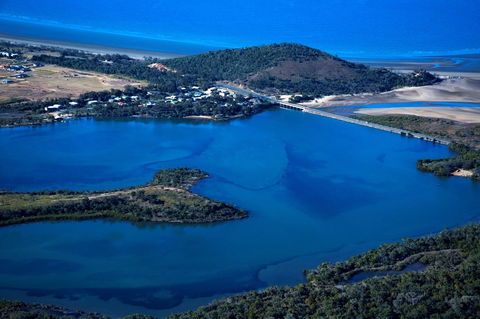 Causeway Lake Markets - Accommodation Sydney 0