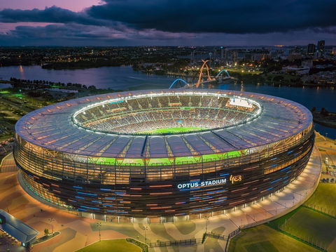 Fremantle Dockers V West Coast Eagles - AFL Round 7 - Sydney 4u 2
