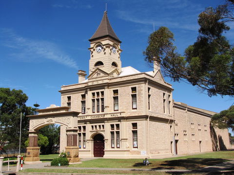 Old Style/New Vogue Dance Practice/Lessons - Accommodation Sydney 2