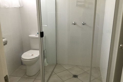Ambassador Motel - Sydney 4u 5