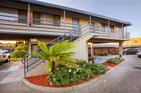 Best Western Mahoneys Motor Inn - Accommodation Sydney 3