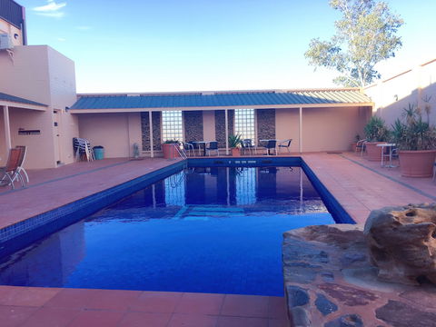 Desert Cave Hotel - Sydney 4u 4