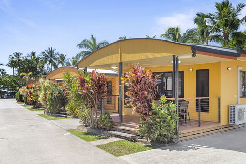 Tasman Holiday Parks - Airlie Beach - Sydney 4u 1