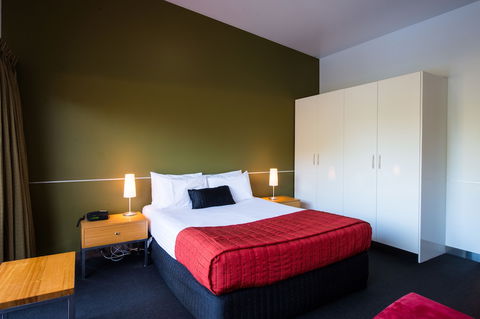 Tall Timbers Tasmania - Sydney 4u 5