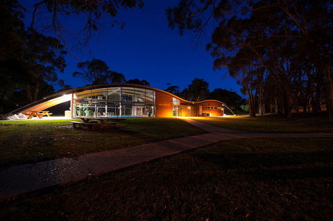 Tall Timbers Tasmania - Sydney 4u 0