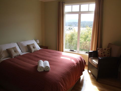 Bruny Island Escapes And Hotel Bruny - Sydney 4u 5