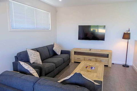 Fawkner Executive Suites & Serviced Apartments - Accommodation Sydney 5