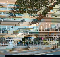The Port Lincoln Hotel - Sydney 4u