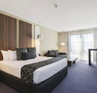 Quality Hotel Taylors Lakes - Accommodation Sydney
