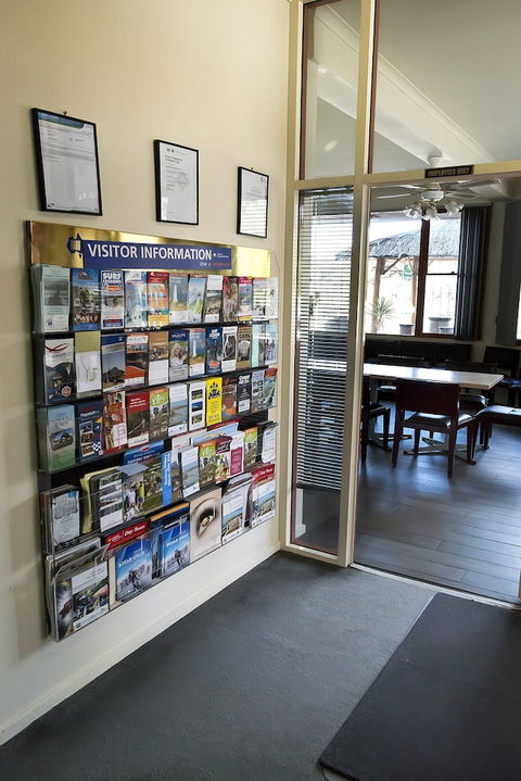 Lorne Coachman Inn - Sydney 4u 1